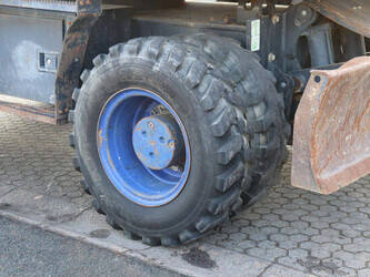 2018-komatsu-pw160-10-1423990-45472442