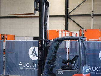 2015-toyota-8fbet20-1423995-45472670