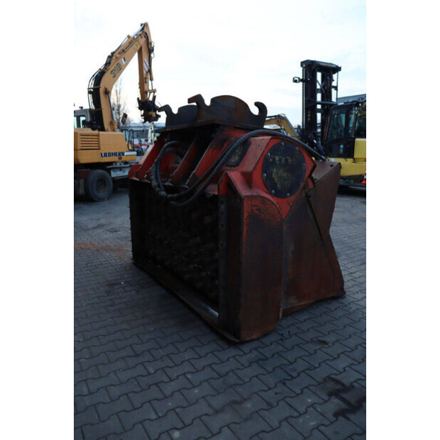 2011 أخرى OTHERS-45472687