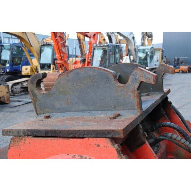 2011 أخرى OTHERS-45472694