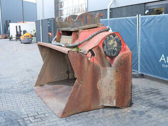 2011-other-others-1423998-45472732