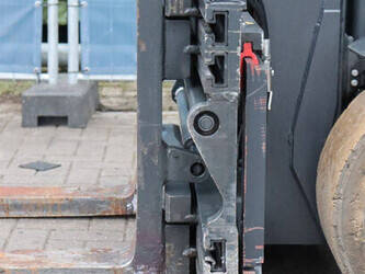 2018-linde-e50hl-01-600-45472753