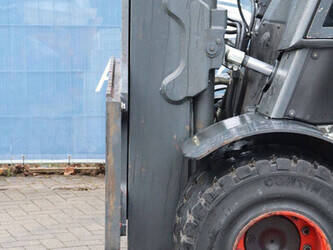 2019-linde-e80-01-900-45472936