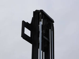 2019-linde-e80-01-900-45472971