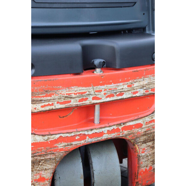 2016 ليندي E18L-02-45473029