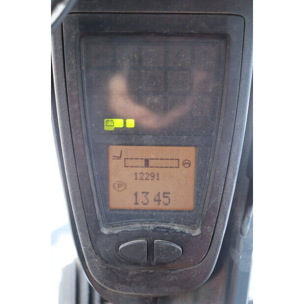 2016 ليندي E18L-02-45473044