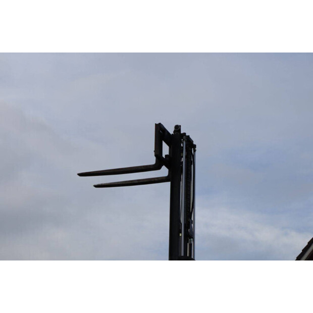 2016 ليندي E18L-02-45473049