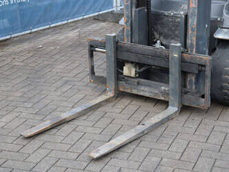 2016-linde-e25l-01-1424008-45473146