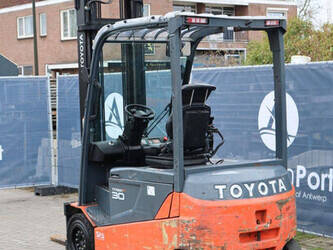 2017-toyota-8fbmt-30-1424010-45473219