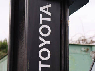 2017-toyota-8fbmt-30-1424010-45473228