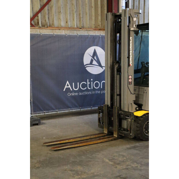 2018 Jungheinrich EFG 320-45473697