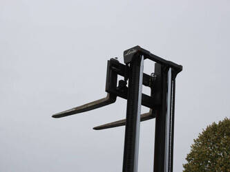 2010-linde-h25t-01-1424029-45473984