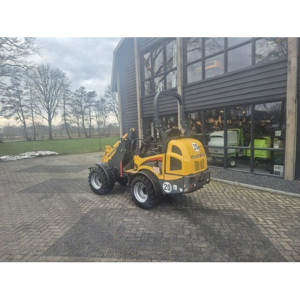 2017 MUSTANG-45477981