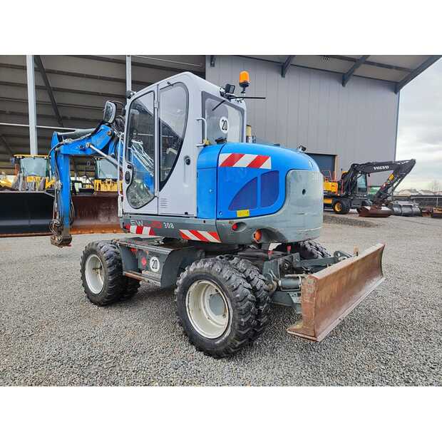 2017 واكر نيوسون EW100-45481691