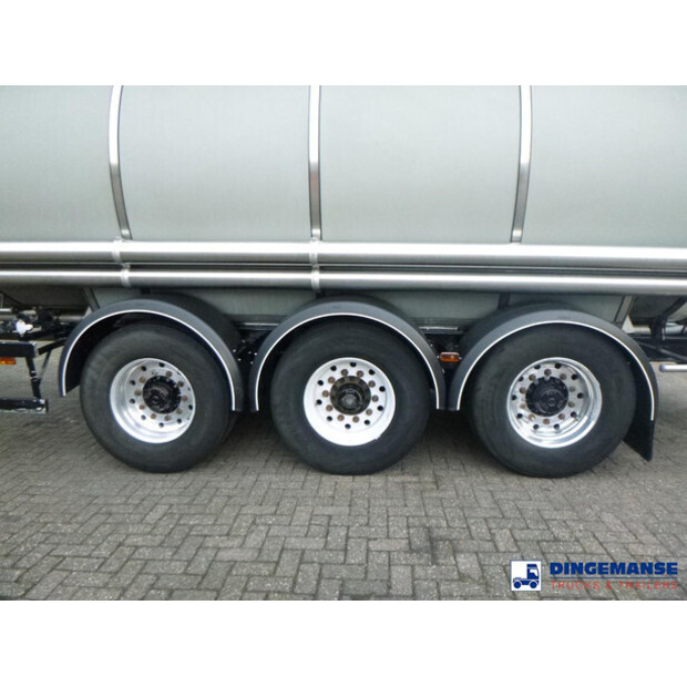 1999 بيرغ OTHERS-45488185