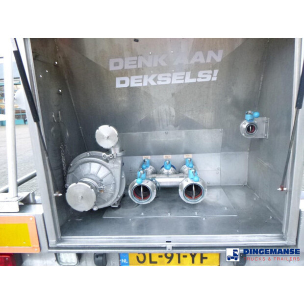 1999 بيرغ OTHERS-45488189