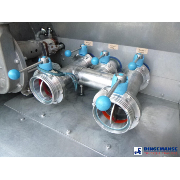 1999 بيرغ OTHERS-45488192