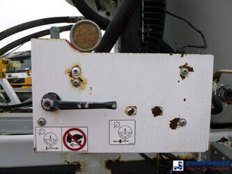 2018-mercedes-benz-arocs-3240-1424125-45488295