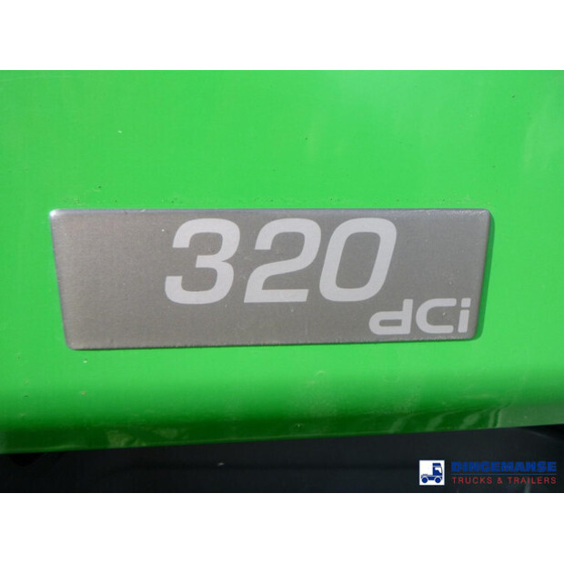 2002 رينو Premium 320-45488572