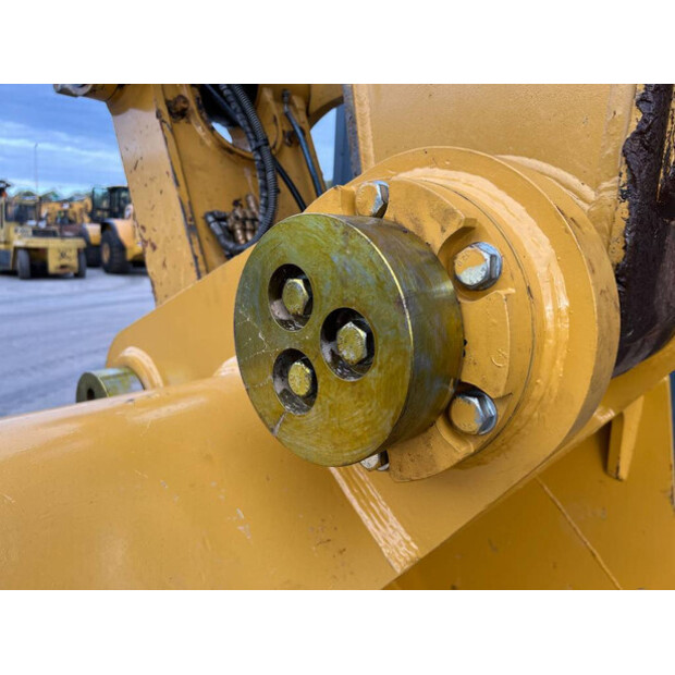 2015 Caterpillar 352FL-45491320
