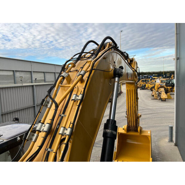 2015 Caterpillar 352FL-45491340