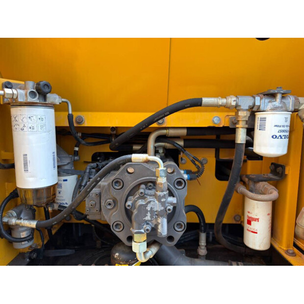 2015 فولفو EC220EL-45491800