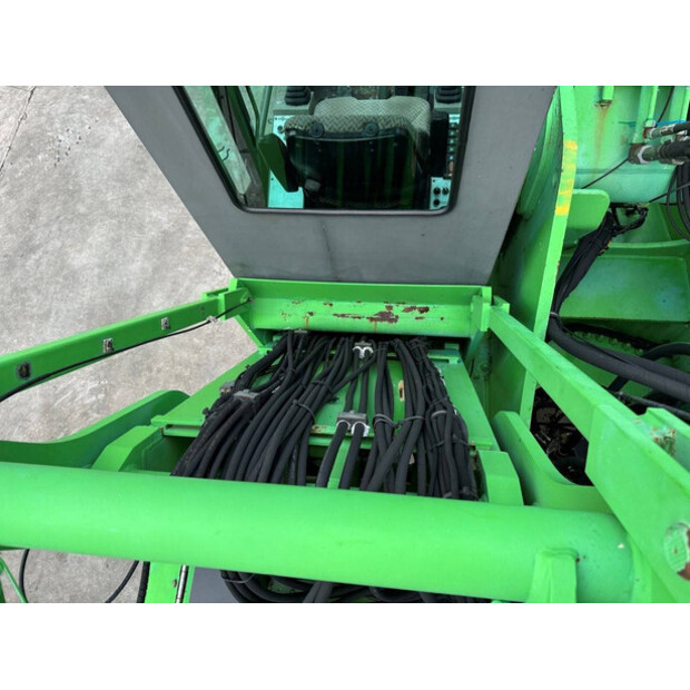 2002 سينيبوجين 835M-45493194