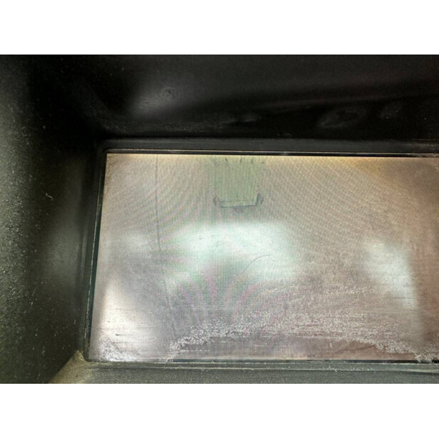 2002 سينيبوجين 835M-45493208