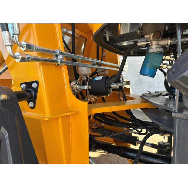 2025 KUL ZL936-45493497