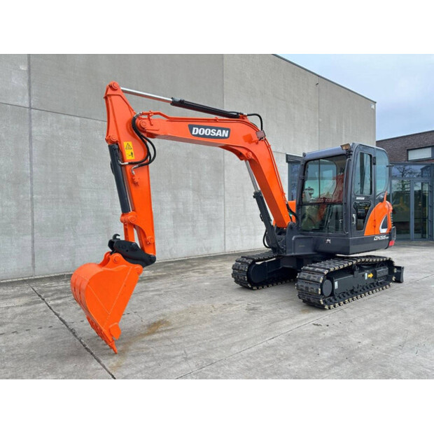 2018 Doosan DX55-9C-45493578