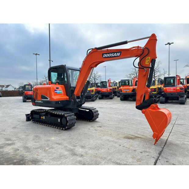 2018 Doosan DX55-9C-45493580