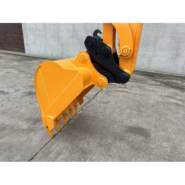 2016 Hyundai R60VS-45493635