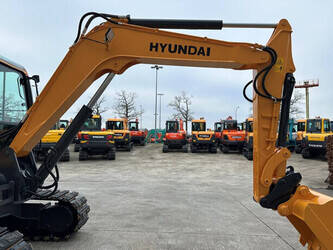 2016-hyundai-r60vs-1424316-45493642