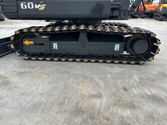 2016-hyundai-r60vs-1424316-45493649