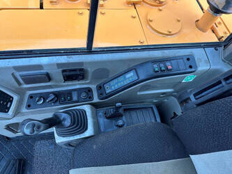 2016-hyundai-r60vs-1424316-45493665