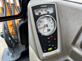 2016-hyundai-r60vs-1424316-45493666