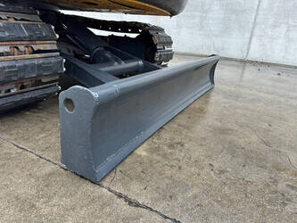 2017-komatsu-pc56-7-1424319-45493810