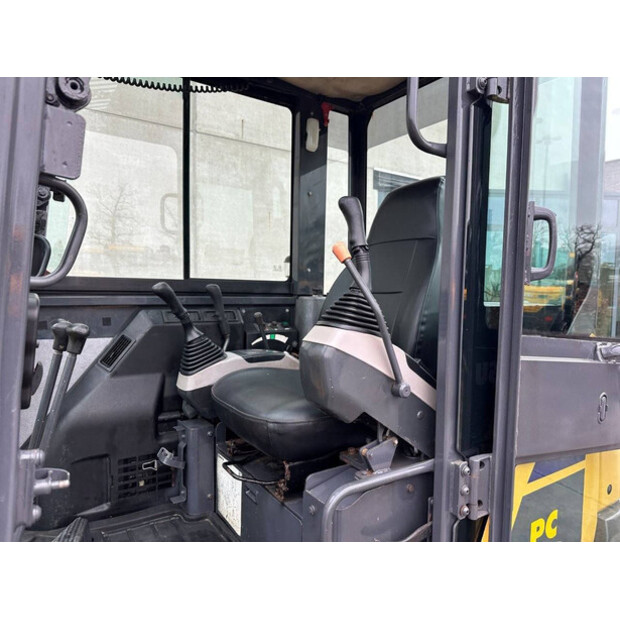 2017 Komatsu PC56-7-45493818