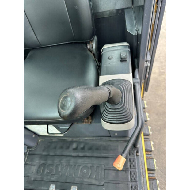 2017 Komatsu PC56-7-45493824