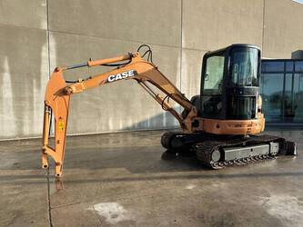 صورة ل حفارات مجنزرة كاس CX55B