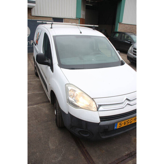 2011 سيتروين BERLINGO-45494616