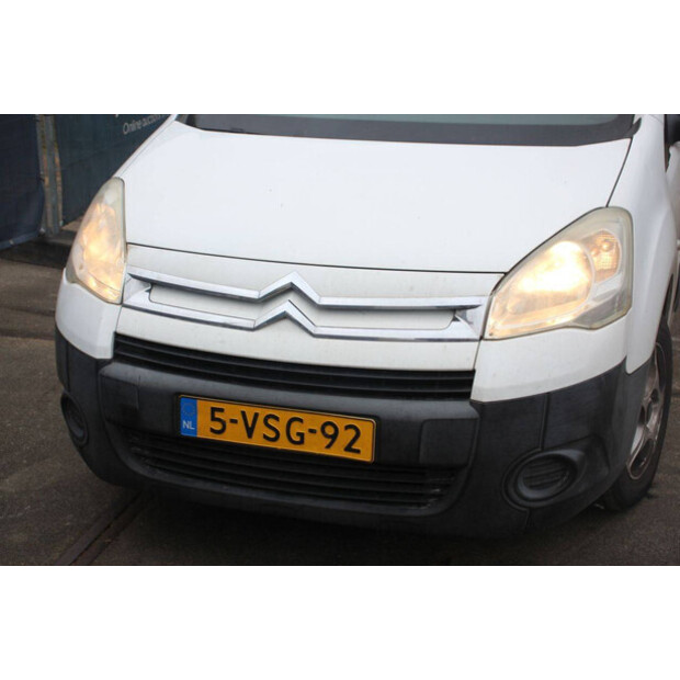 2011 سيتروين BERLINGO-45494620