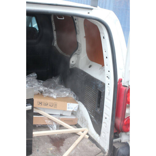 2011 سيتروين BERLINGO-45494632