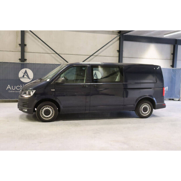 2018 Volkswagen Transporter-45494830