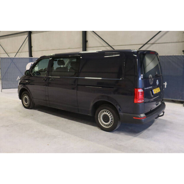 2018 Volkswagen Transporter-45494833