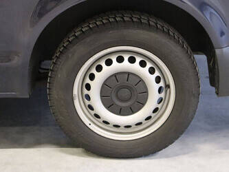 2018-volkswagen-transporter-1424340-45494847