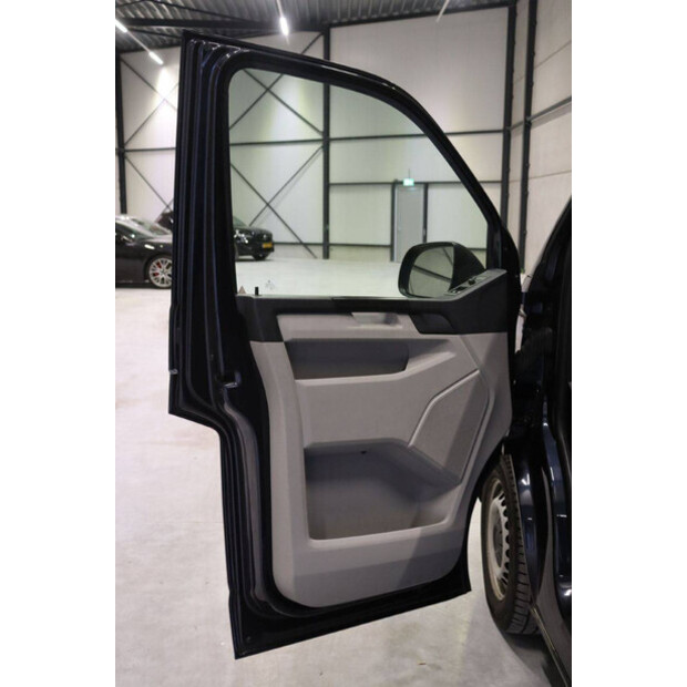 2018 Volkswagen Transporter-45494853