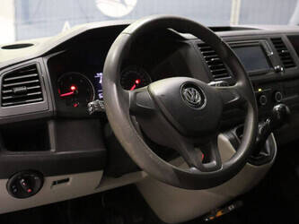 2018-volkswagen-transporter-1424340-45494858