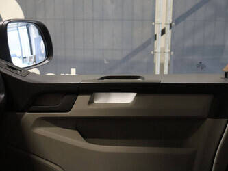 2018-volkswagen-transporter-1424340-45494862