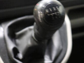 2018-volkswagen-transporter-1424340-45494864